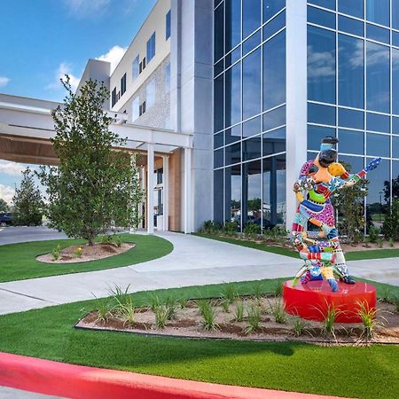 Cambria Hotel Waco University Riverfront Buitenkant foto