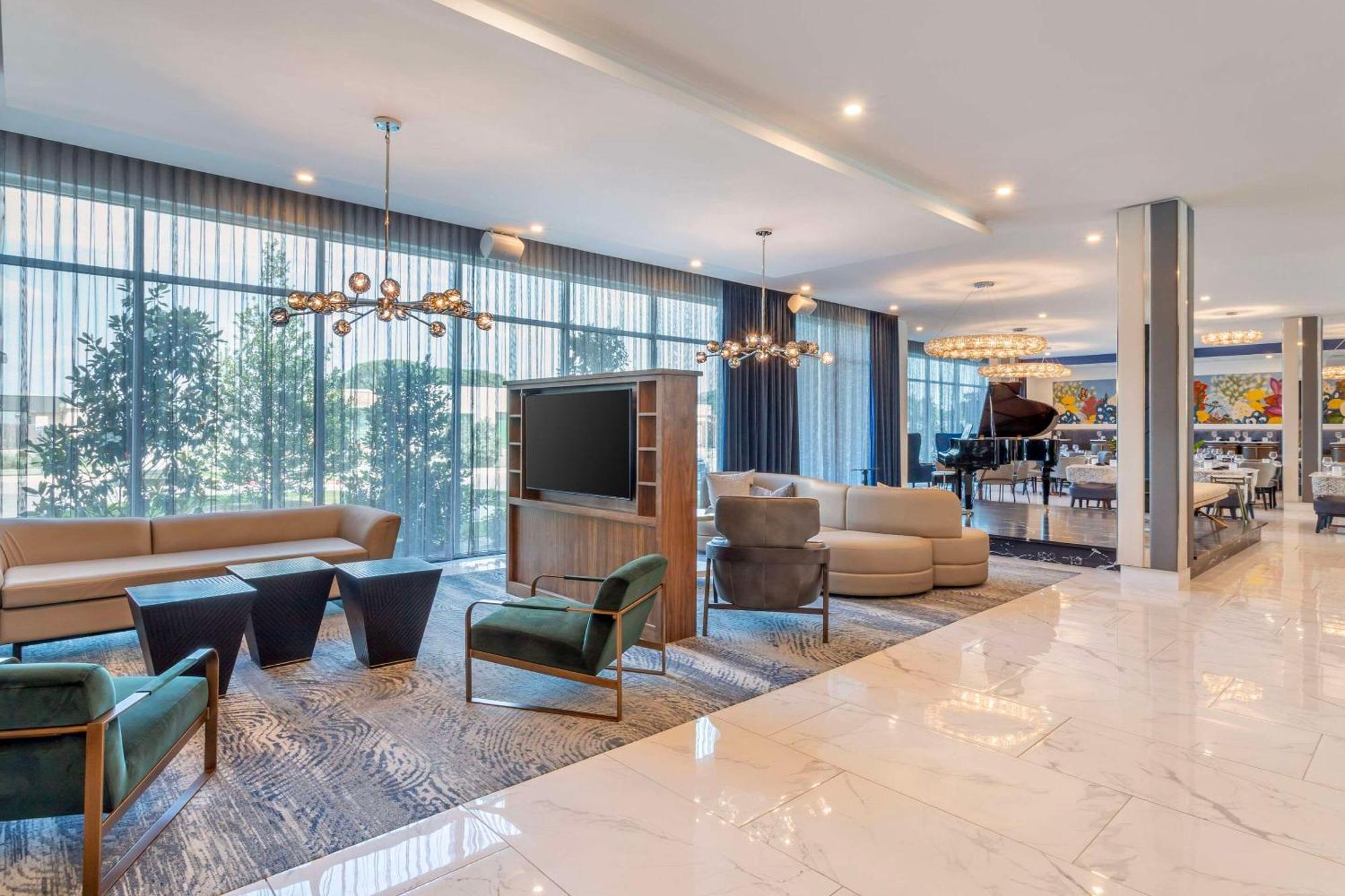 Cambria Hotel Waco University Riverfront Buitenkant foto